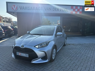 Toyota Yaris 1.5 Hybrid 115 Business