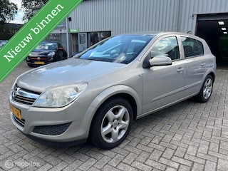 Opel Astra 1.6 Business