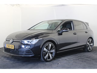 Volkswagen Golf 1.5 eTSI Style