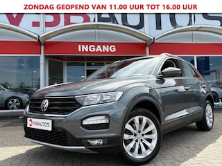 Volkswagen T-Roc 1.5 TSI ACT. 150PK NL-AUTO NAVI TREKHAAK CAMERA CARPLAY ECC-AIRCO LMV PDC