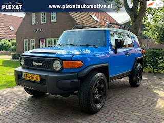 Toyota FJ Cruiser 4.0 VVTI Executive Aut. | UNIEK | Slechts 86291 Miles | Airco | Automaat | Trekhaak | Youngtimer | Nwe APK |