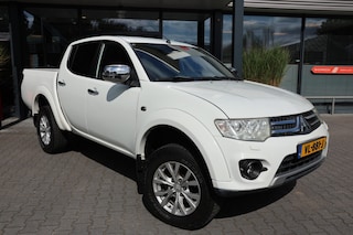Mitsubishi L200 2.5 DCI DUBBEL CABIN 2ZITS A/T 4WD VAN