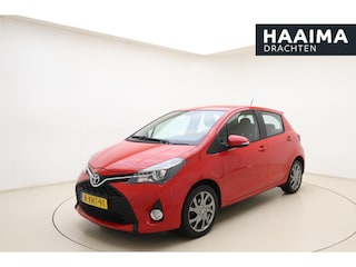 Toyota Yaris 1.3 VVT-i Dynamic | 99PK | 5-Deurs | Navigatie | Bluetooth | Parkeer Camera Achter | Airco | Cruise Control | Lichtmetalen Velgen |
