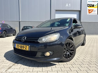 Volkswagen Golf 1.6 TDI BlueMotion R-LINE|CRUISE CONTR|TREKH