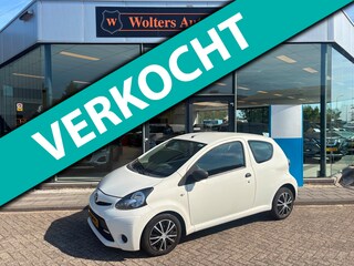 Toyota Aygo 1.0 VVT-i Now *AC