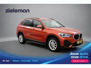 BMW X1 sDrive18i Business Edition Automaat - Navi, Camera, Headup Display, Cruise