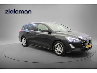 Ford Focus Wagon 1.5 EcoBlue Titanium X Business - Carplay, Camera, Stoelverw. Trekhaak