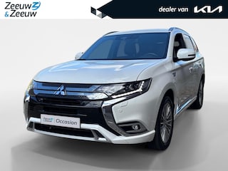 Mitsubishi Outlander 2.4 PHEV Instyle Leder | Panorama dak | Elektrisch. Achterklep |