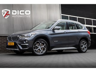 BMW X1 sDrive20i 192 pk Centennial High Executive / NL-Auto/ Dealer.Ond/ Pano-Dak/ Leder/ Sport-Stoele/ Stoel.Verw/ Head-Up/ Led-Verlichting/ Trekhaak