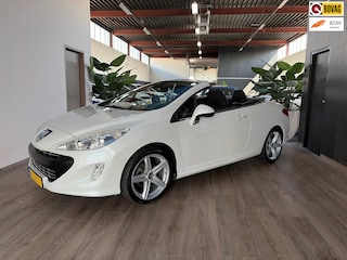 Peugeot 308 CC 1.6 VTi Sport, zeer nette staat en mooie KM-stand.