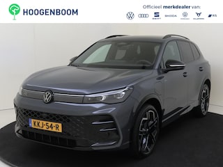 Volkswagen Tiguan 1.5 eHybrid R-Line Edition | DEMO | Black Pack | 20 inch LM Velgen | 360 camera | Elektrisch bedienbare achterklep