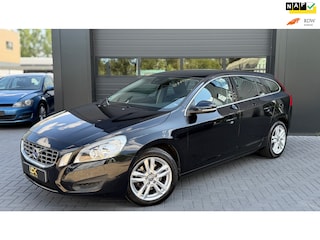 Volvo V60 1.6 T3 Momentum|Trekhaak|Automaat|Airco|Cruise