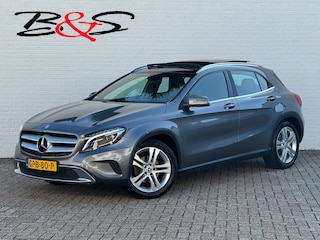 Mercedes-Benz GLA 200 Edition Trekhaak All-Season Banden Panorama dak Automaat Cruise Clima Led verlichting