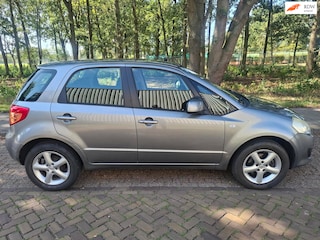 Suzuki SX4 1.6 Exclusive