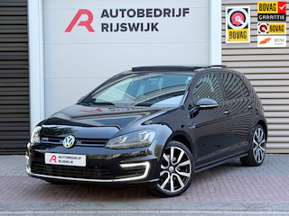 Volkswagen Golf 1.4 TSI GTE Pano/AppleCarPlay/Led