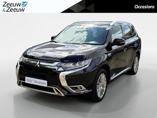 Mitsubishi Outlander 2.4 PHEV Intense Apple Carplay/Android Auto , electronic climate controle , leder , stoelverwarming , lm velgen , cruise , trekhaak .