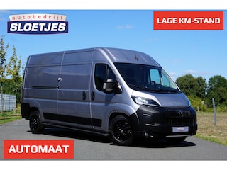 Peugeot Boxer 2.2 BlueHDi 140 L3H2 3.5t Zwaar in Topstaat |Trekhaak |FULL-LED |Groot scherm |Camera |Cruise |Navi |Carplay |Android auto |EURO6 |1e eigenaar |3500 KG |Metallic