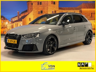 Audi A3 Sportback 2.5 TFSI RS3 Quattro Aut Panodak B&O Nardo Grijs