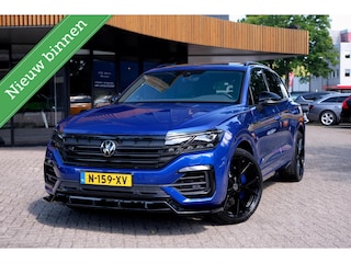 Volkswagen Touareg 3.0 TSi 4MOTION R|Rijklaar!|462PK!|Hybride|Pano|Luchtvering|Stuurwielverwarming|Trekhaak|Lapiz Blue|Carplay|AndroidAuto
