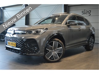 Volkswagen Tiguan 1.5 eHybrid 3X R-LINE Black Style head up pano 20 inch 272 pk !!