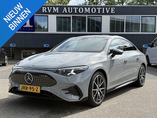 Mercedes-Benz CLA 250+ Launch Edition 85.5 kWh AMG| NIEUW MODEL| 11.000KM!| ELEKTRISCHE STOELEN| CAMERA| DODE HOEK| FABRIEKSGARANTIE MERCEDES| ORIGINEEL NEDERLANDS NAP| ALPINE GRIJS| 19 INCH VELGEN|