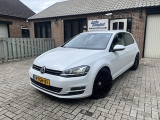 Volkswagen Golf 1.6 TDI Highline BlueMotion 145pk Xenon 19"