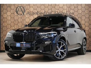 BMW X5 M50i High Executive |84.464km| 530pk V8 *Panodal/Leder/Camera/21 Inch Breedset