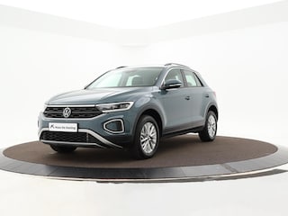Volkswagen T-Roc 1.5 TSI 150pk DSG Life · Apple/Android Car Play · Camera · Climatronic · Navigatie · 16'' Inch ·