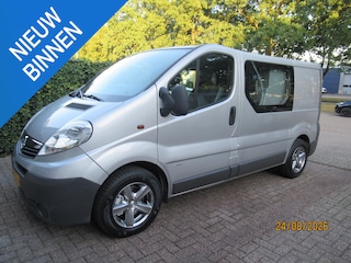 Opel Vivaro 2.5 CDTI L1H1 DC