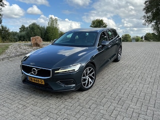Volvo V60 2.0 T5 MOMENTUM