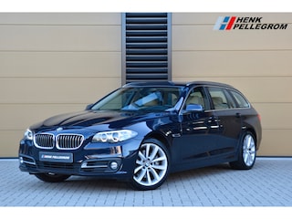 BMW 5-serie Touring 535i High Executive * Sportstoelen * Elektrische Trekhaak * Achteruitrijcamera *