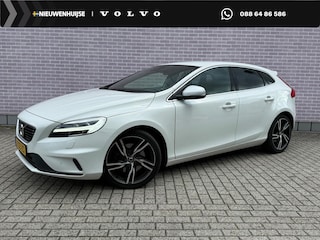 Volvo V40 2.0 T5 R-Design | Trekhaak | Achteruitrijcamera | Parkeersensoren | BLIS | Cruise Control | Lederen Bekleding | Stoelverwarming | Navigatie | High Performance Audio | Lichtmetalen Velgen 18 inch