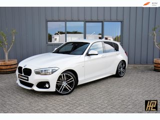 BMW 118i Edition M Sport Shadow Executive * 18" Breedset * Navi * Stoelverwarming * PDC * Top conditie