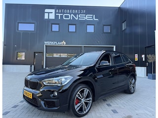 BMW X1 SDrive18i Executive / Automaat / Navigatie / Cruise / 19" Inch LMV