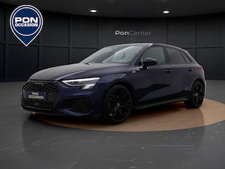 Audi A3 Sportback 30 TFSI S edition | Navigatie | 19" | Parkeersensoren | S-line