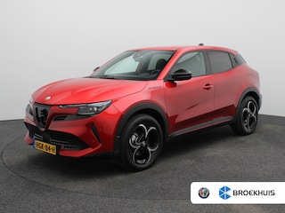 Alfa Romeo Junior 1.2 Turbo Hybrid Ibrida Speciale | Camera | Parkeersensoren | Dodehoekdetectie | Navigatie | Cruise Control Adaptief | Stoelverwarming | Elektrische Bestuurderstoel | Elektrische Kofferklep