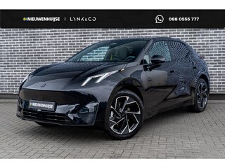 Lynk & Co 02 More 66 kWh | Klimaat warmtepomp | 445 km elektrisch bereik | Adaptive Cruise Control | Panoramadak | Harman Kardon Premium Audio Systeem | 360 graden camera | Dodehoekdetectie | Stoel/Stuurverwarming | Apple CarPlay/Android Auto | 20"LM-velgen | Elektrisch bedienbare voorstoelen met geheugenfunctie | Elektrisch bedienbare achterklep |
