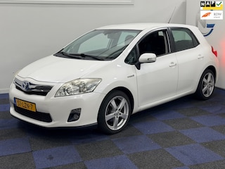 Toyota Auris 1.8 Full Hybrid Dynamic / DEALER ONDERHOUDEN / NETTE AUTO / AUTOMAAT