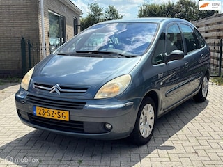 Citroën Xsara Picasso 1.6i-16V Caractère | nieuwe apk | trekhaak | airco | cruise | fijne auto