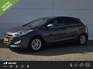 Hyundai i30 1.6 GDi GO! 2016 / Trekhaak / cruise control / parkeersensor achter