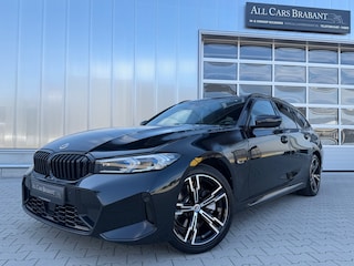 BMW 3-serie Touring 330e / facelift/ m pakket/ head up / panoramdak / led