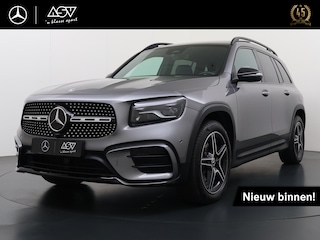 Mercedes-Benz GLB 180 Star Edition AMG Line | 7-persoons | Panorama - Schuifdak | Smartphone Integratie Pakket | Night Pakket | Achteruitrij Camera | Stoelverwarming Voor