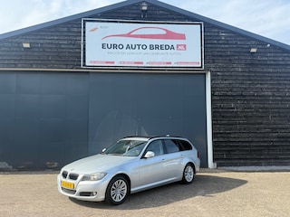 BMW 3-serie Touring 318i High Executive