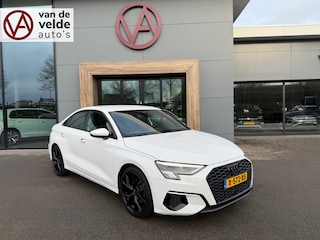 Audi A3 Limousine 35 TFSI 150pk S-tronic Advanced | Camera | Adap. Cruise | Black Edition | Rijklaar incl. 1 jaar Bovag garantie