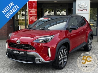 Toyota Yaris Cross 1.5 Hybrid 130 Executive HEAD-UP EL-ACHTERKLEP LM-VELGEN 17" JBL-SPEAKERS STOELVERWARMING AD-CRUISE CLIMA