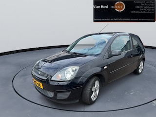 Ford Fiesta 1.6-16V Futura LEER | SPORTVELGEN | TREKHAAK