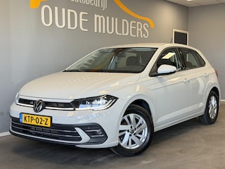 Volkswagen Polo 1.0 TSI Style | IQ light | Adaptive cruise | Stoelverwarming | Achteruitrijcamera | Carplay | Side Assist |