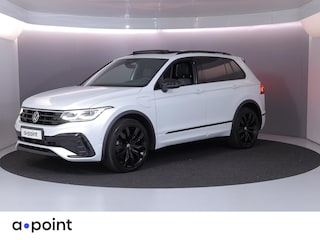 Volkswagen Tiguan 1.4 TSI eHybrid R-Line Business 245 pk Automaat (DSG) | Navigatie | Panoramadak | Trekhaak (wegklapbaar) | Parkeersensoren (Park assist) | Rondomzicht camera | Head-up display | Black Style pakket | R-Line |