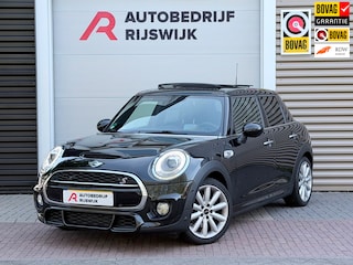 Mini Mini 5-Deurs 2.0 Chili Serious Business H&K/Pano/Camera