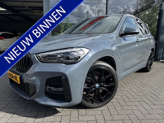 BMW X1 xDrive25e High Executive M-Sport Shadow Line / Adaptieve Cruise Control / Head-up / Harman Kardon / Leder